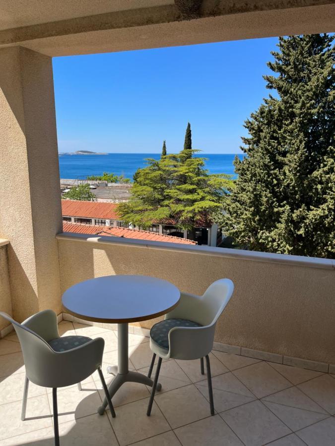 Aparthotel Plat Млини Екстериор снимка